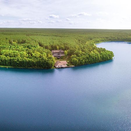 Van Der Valk Naturresort Drewitz Nossentiner Huette Exterior foto