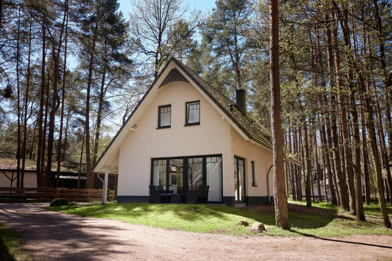 Van Der Valk Naturresort Drewitz Nossentiner Huette Exterior foto