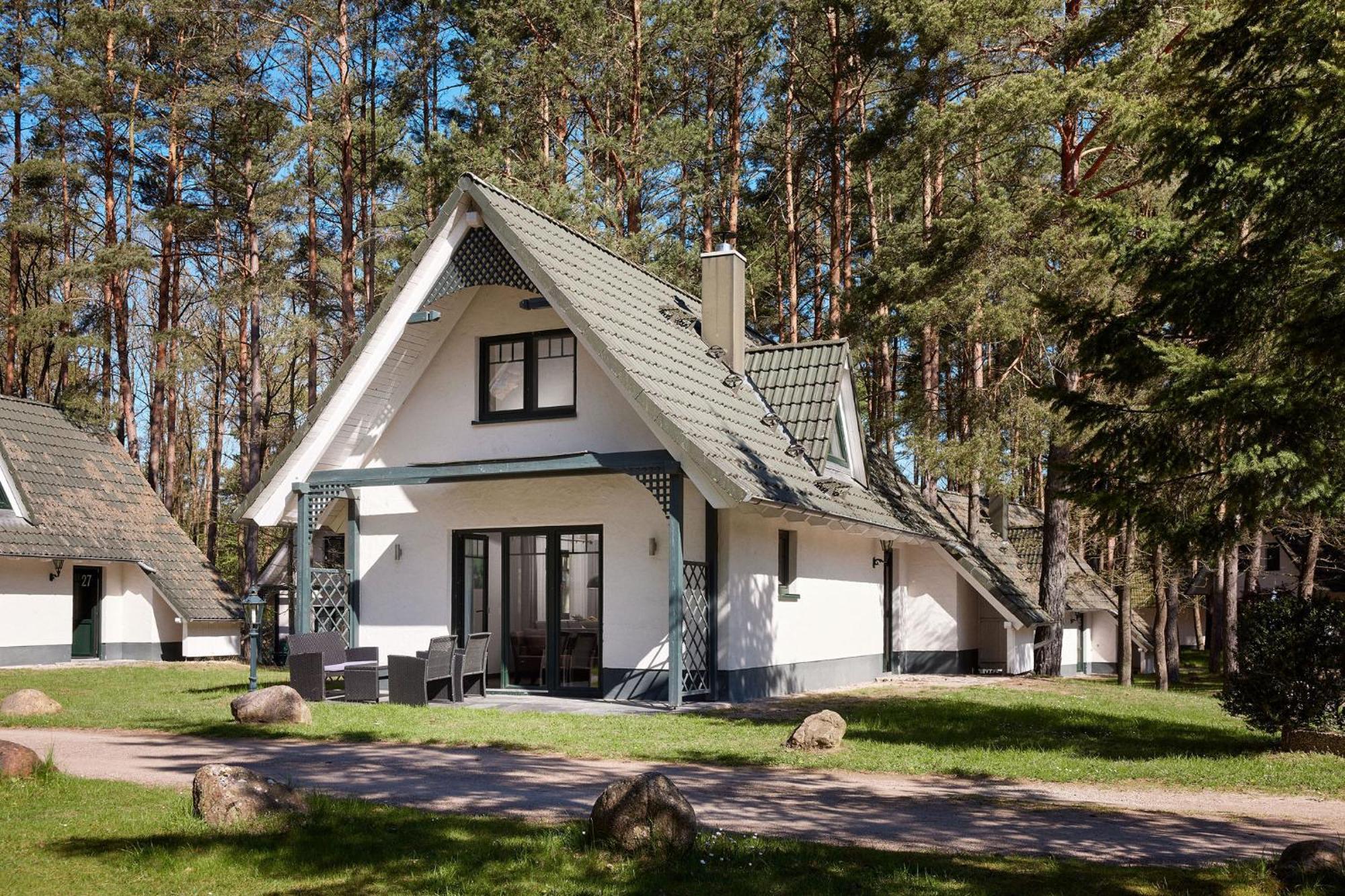 Van Der Valk Naturresort Drewitz Nossentiner Huette Exterior foto